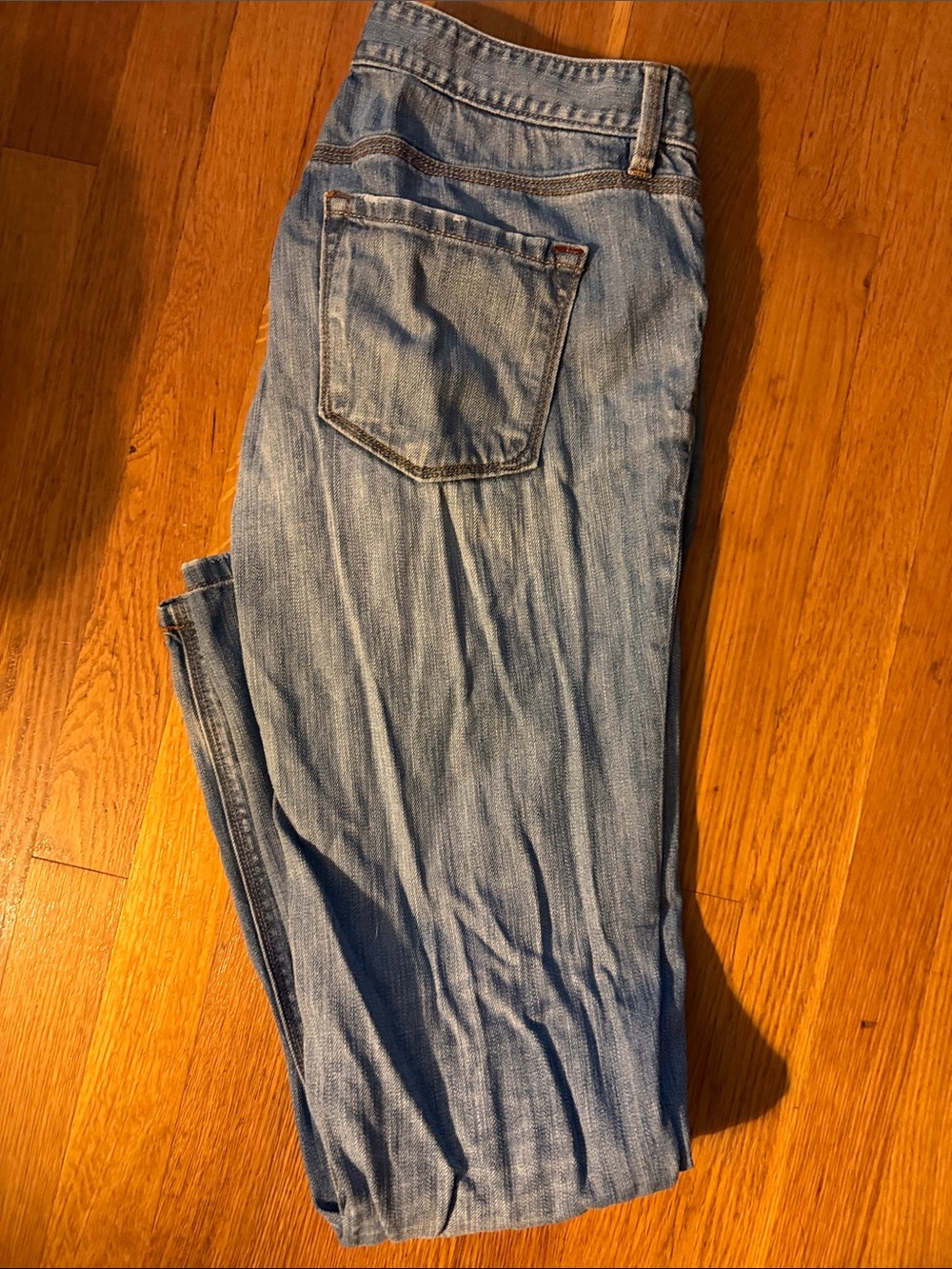 Ann Taylor loft women’s Light Blue Straight Jeans